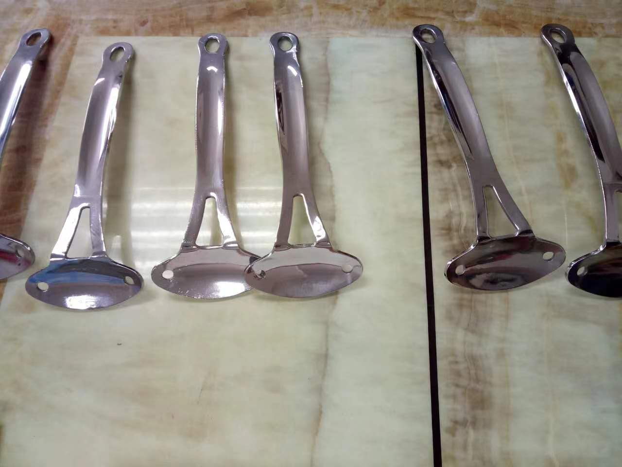 锅把手抛光件 锅把手抛光件